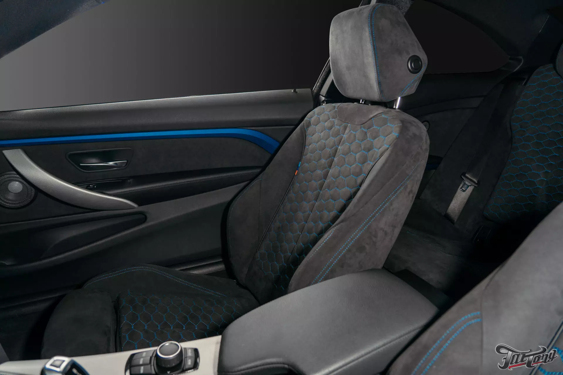 BMW 4. Пошив центральных частей сидений и дверных карт